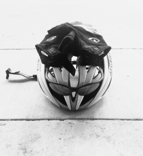 geocycle2010: Black & White Challenge Day 4 I was tagged by @seafoamblues Rules are to post one 