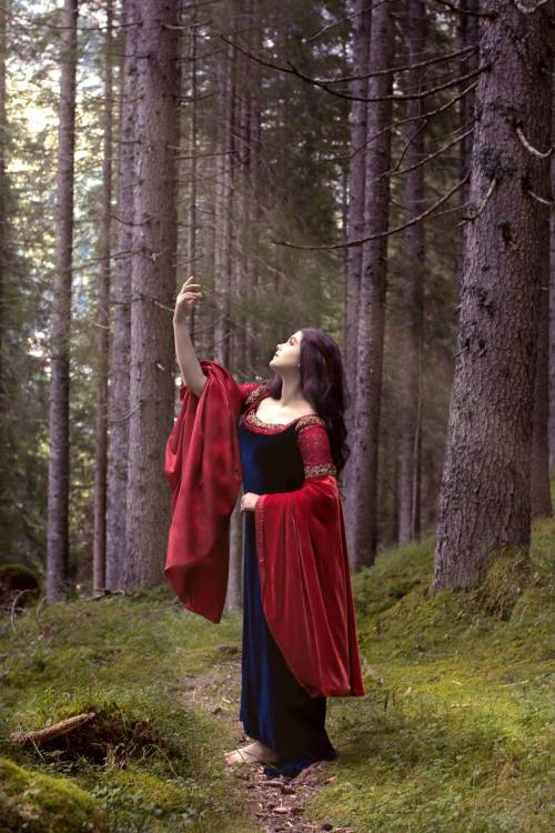 Arwen’s gown by Grimilde Malatesta