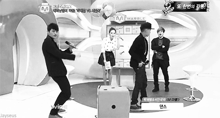 jayseus:  Apparently there are two ways to dance to Sexy Back. 