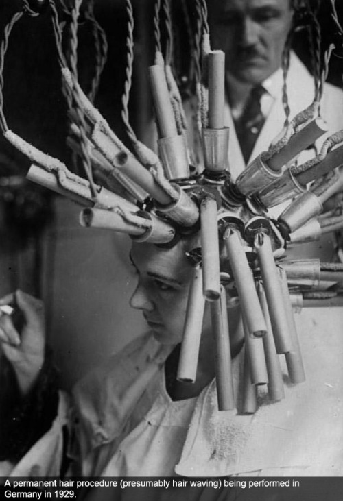 collectivesighs:venusejaculates: merisea:How Beauty Procedures Looked In The 1930s-40s [x] Like 