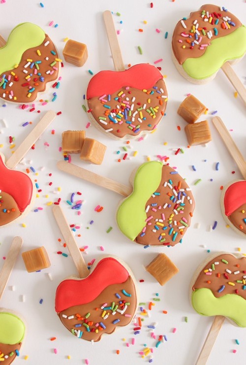 sweetoothgirl - CARAMEL APPLE DECORATED COOKIES