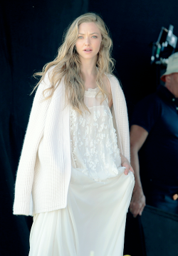 seyfried-daily: Amanda Seyfried on the set of a photoshoot on February 14, 2015 in Miami.