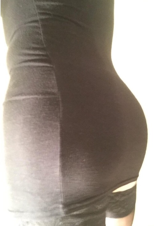 kristelsissy: J'ai envie de me faire prendre…partage mes photos perso de sissy…..hummm