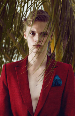 ibkodfashion:  Kristian Silis 