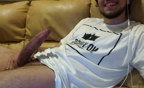 eckoroks: betoslatinmen:   Beto’s Corner adult photos