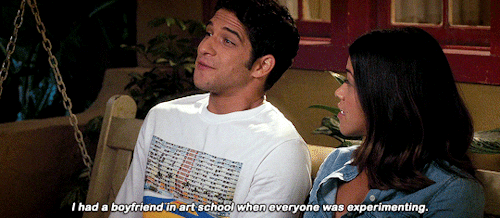 bob-belcher:  You date men and women?