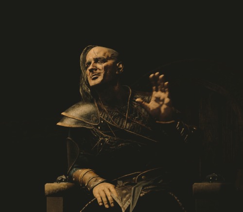 ~The Boneless On His Throne Of Thorns~