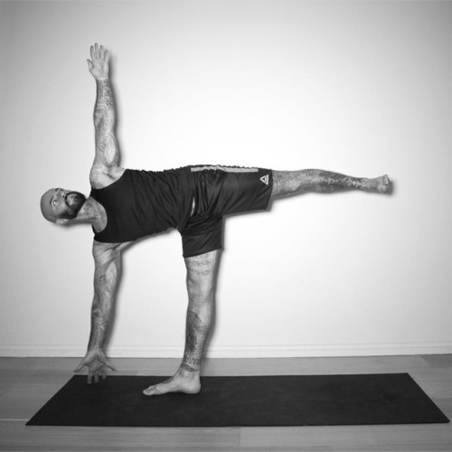 #ardhachandrasana Half moon pose strengthens the abdomen, ankles, thighs, buttocks, and spine. Stret