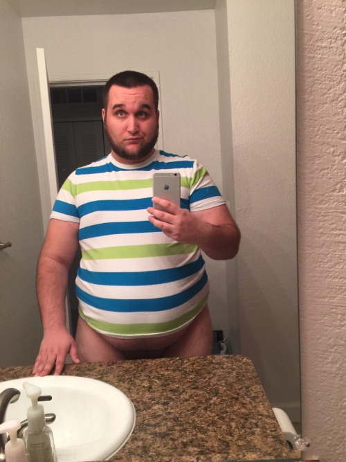 vodkacub:  Went into my closet today and found clothes I can’t wear anymore. Enjoy!!! 