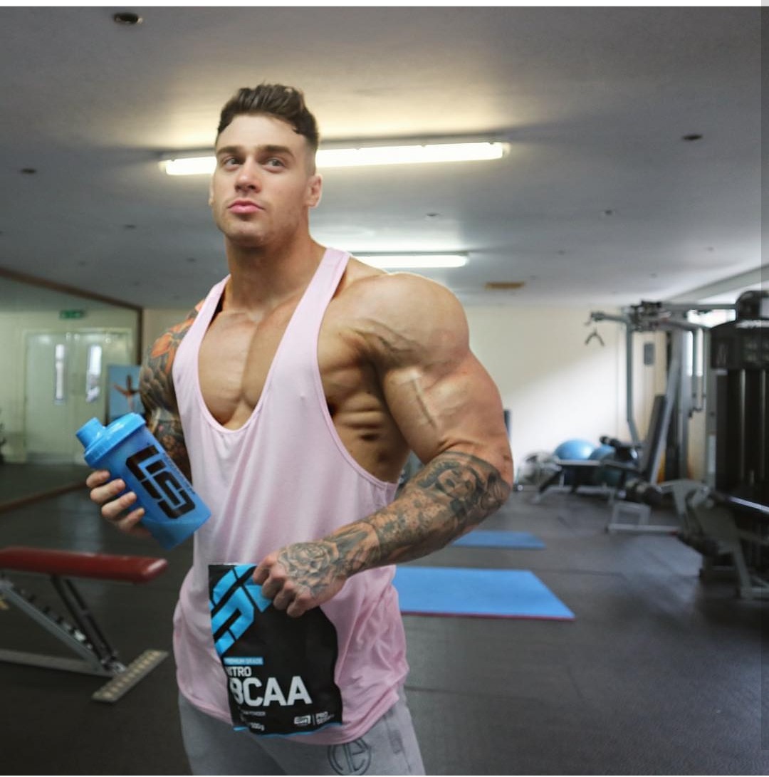 dafyddbach: Some recent progress shots of everyones favourite body building twins.