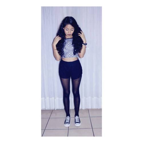 tsukikyto:  It’s madness, don’t ask me to explain…  #blackandwhite #outfit #conve
