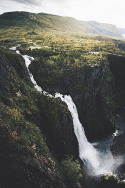 lsleofskye:  Vøringfossen | twintheworld