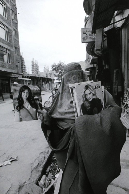 Larry Towell - Kabul (2010).