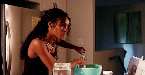 kendrasaunders:Domestic Goddess Amaya