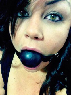 secretkink19:  And the time has come….tried out the new ball gag this morning and love it! 👍🎉  How does it look? 😉