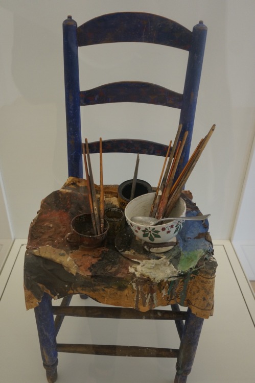 fakinq-glory:  Picasso’s chair from his studio!! 