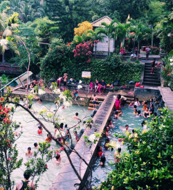 lumiant:  the holy hot springs in Bali!