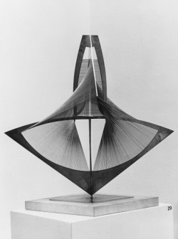 likeafieldmouse:  Naum Gabo - Torsion (Variation