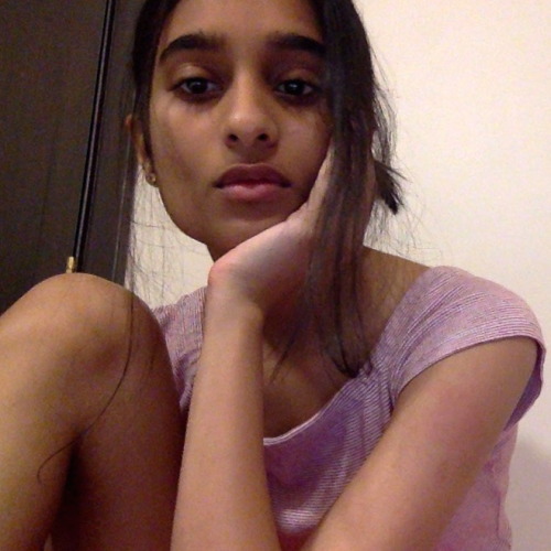 leyla31:tapeduct:My selfie thing. I was tagged by @zvaina n I’m tagging @steamcleanmymind @ayazt @li