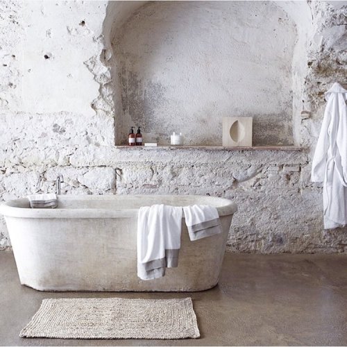 fearhs: rosalogie:  seewantshop: This bathroom home #bathroom #seewanthome r o s a l o g i e  IG: an