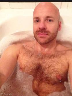 furrymen4me:In the bath