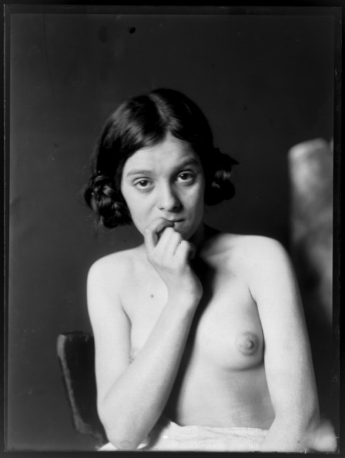 Porn photo  Ferdinand Schmutzer. (1870 - 1928) via 
