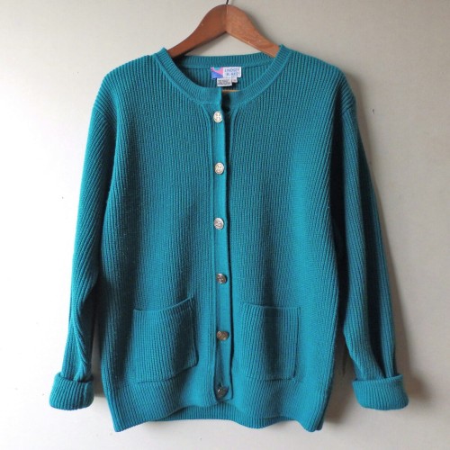 littlevisionsthrift:Vintage teal green cardigan. Size MLittleVisionsThrift.etsy.com