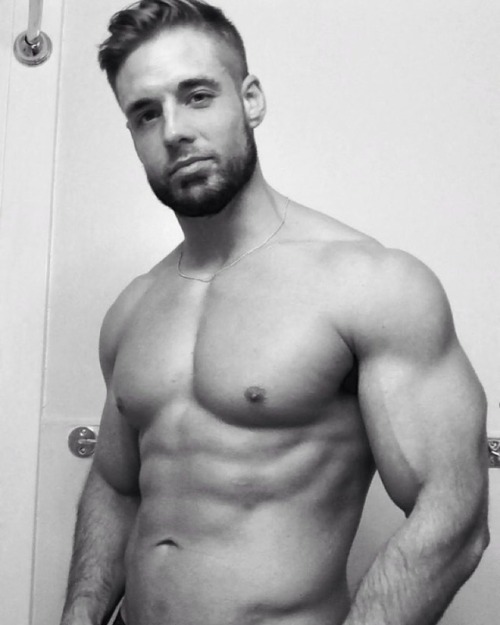 musclelicious:Billy Huston (Billy Hugeston)