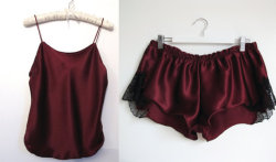 originalspaceprincess:  This is my favourite colour! I’m pining for this silk set by Aurora Lingerie on Etsy 