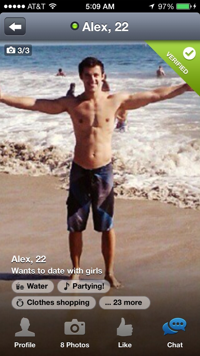 ksufraternitybrother:   KSU-Frat Guy:  Over 24,000 followers . More than 14,000