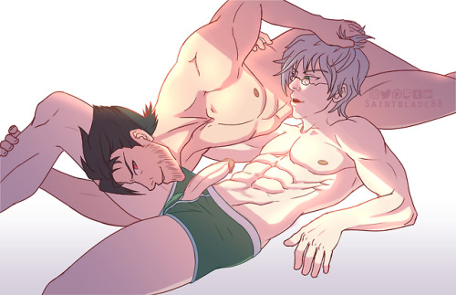 sinnerblade:  Gotta give the older guys from rwby a bit of love.  I need to draw more Qrow.  He’s hot AF.