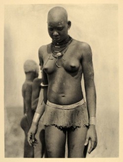  Nuer people, South Sudan, circa 1930 - Photo