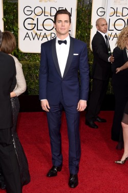 majormitchmajor:  ralphlauren:  Matt Bomer’s midnight-blue Ralph Lauren moment at the #GoldenGlobes - in a shawl-collar tuxedo  husband tbh