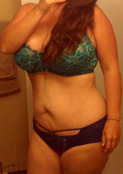 boowiebrown: Forever chubby. Forever rockin’ that belly and those stretch marks. Forever proud. Fore