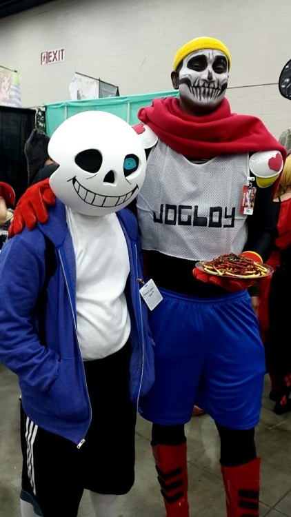 flowerats:undertale at youmacon 2015!mettaton | chara | asriel | human!alphysif you know the urls of