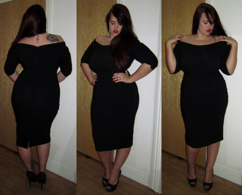 fullerfigurefullerbust:  My review of this Collectif Clothing Kathryn dress is up!  Everything can be found in the post:http://fullerfigurefullerbust.com/2014/03/15/putting-the-wiggle-in-my-walk/