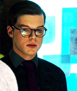 jokermiah:soft nerd boi 