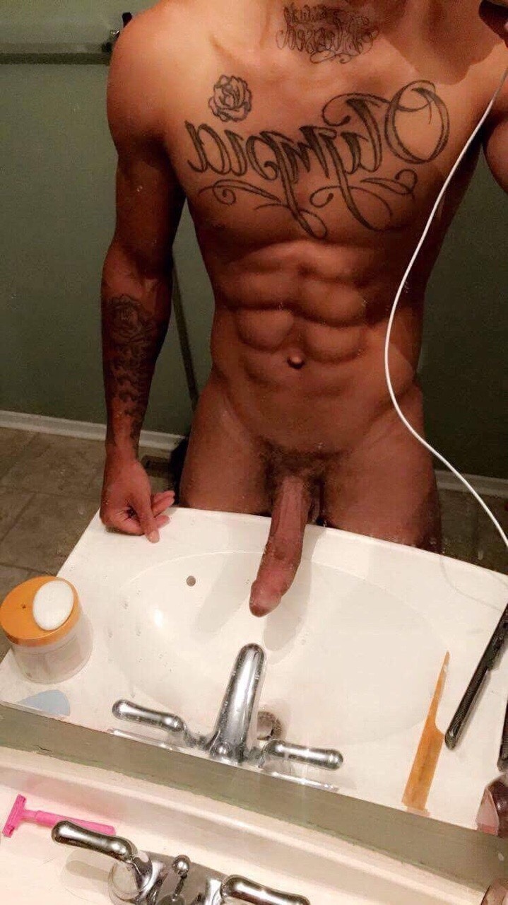 thekandyfactory: 💕 Jamal 💕 This mf so damn fine but I’ve heard from a few ppl now that he on the DL 😩 