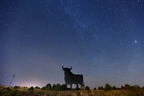 bobbycaputo:    Spectacular Photos Of The Perseid Meteor Shower 2016 Around The World 