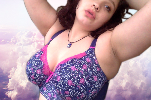 killerkurves:  wildbeastchild:  I am very happy with my body. Don’t see any reason why I shouldn’t be.  