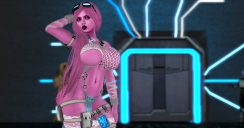 thedollcollection:  Star Wars! Perfect excuse for pink skin!