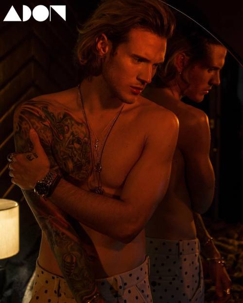 hotfamousmen:  Dougie Poynter adult photos