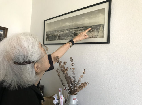 angorathekid: npr:   When the Japanese struck Pearl Harbor on Dec. 7, 1941, Aiko Herzig-Yoshinaga (then Aiko Yoshinaga) was a senior at Los Angeles High School. She remembers the day the following spring that her principal took the Japanese students aside