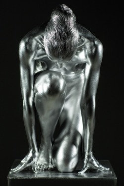 Statuefied:silver Nude Female Living Statue