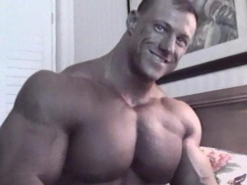 himboification:Look at this roid junkie back in the day, juiced mass, going bald, melon tits, roid g
