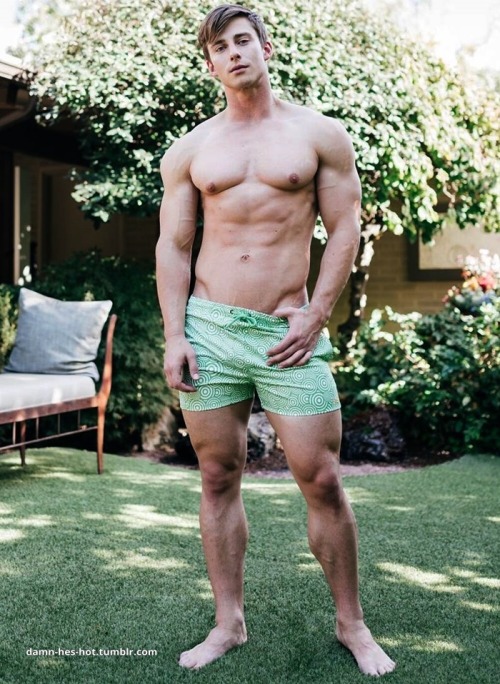 damn, he's hot!