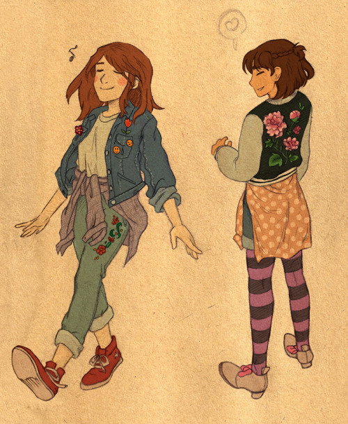 Fashion kids ✨Aren’t they pretty?I think they’re both between ages 14-18 here.