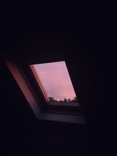 deerdork:  the night before thunderstorms are due 