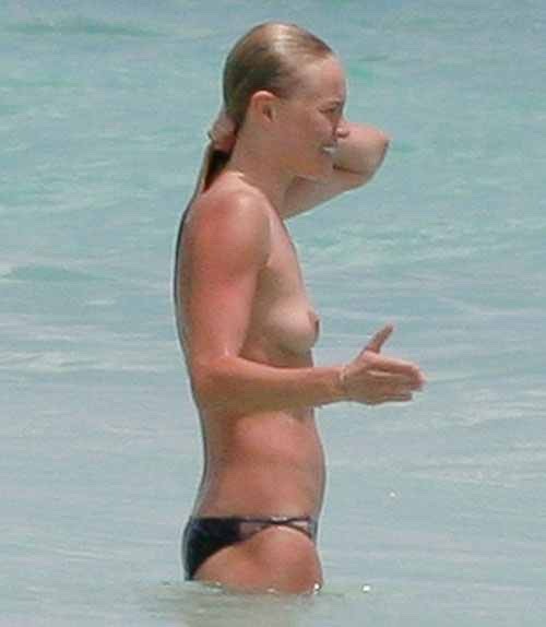 celebgoodies:  celebbabesarchive:  Kate Bosworth @celebbabesarchive   http://celebgoodies.tumblr.com