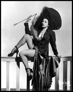 Lynn Vania        (aka. Lynn Vanya)Vintage promo photograph